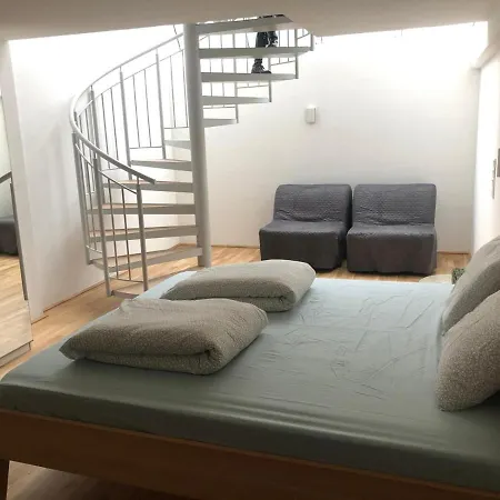 Deluxe Duplex City